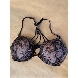 Victoria’s Secret bombshell bra